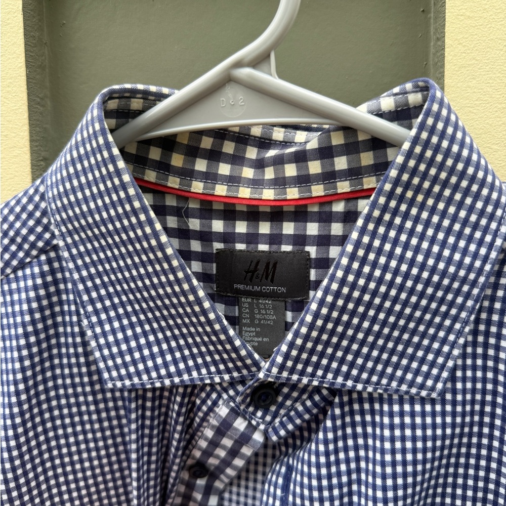 H&M Men’s Navy and White Gingham Button-Down Shirt